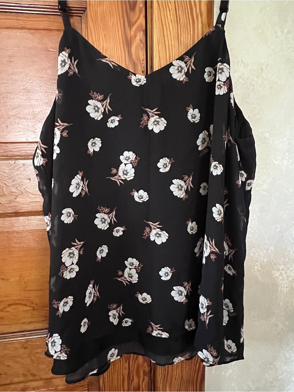 Torrid Whimsigoth Cottagecore Lightweight Black Floral Tank Top Blouse Size 3XL - Picture 4 of 8